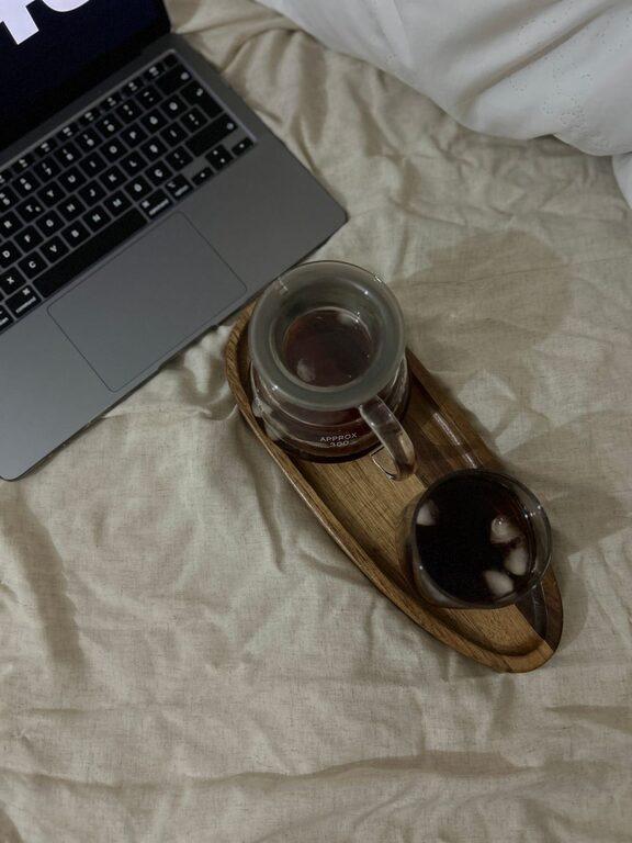 Cum să-ți planifici o zi liberă relaxantă acasă